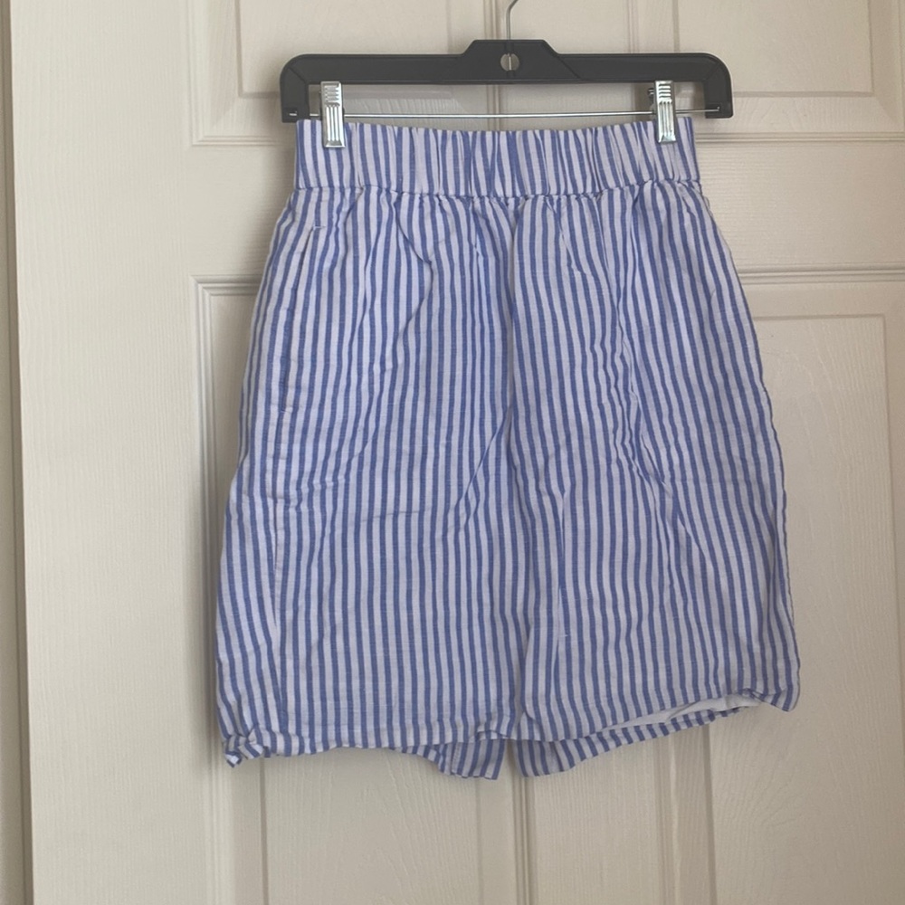 J crew white and blue seersucker knee length elastic waist size xs skirt
